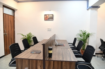 Praavi Co-Work Spaces Private Office