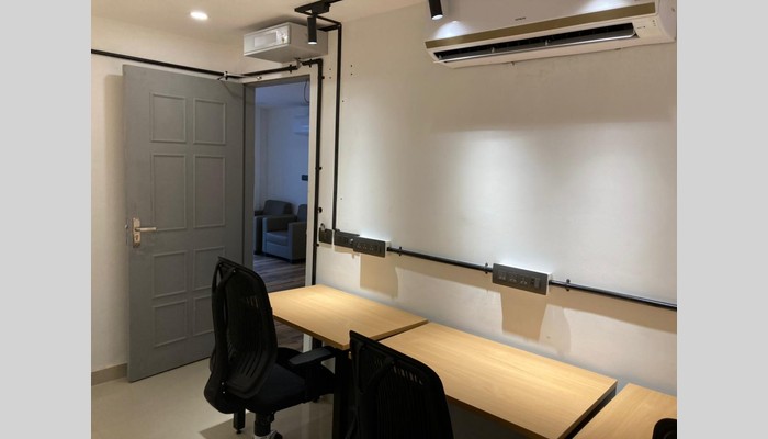 SUITS CAFE Training Room