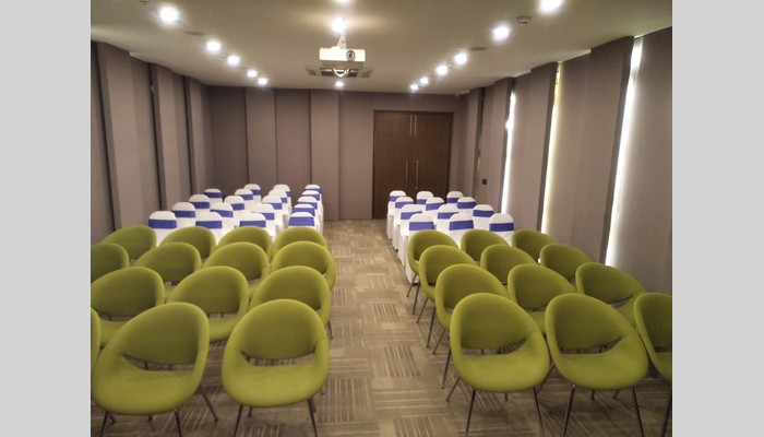 NM CENTRE Meeting Room