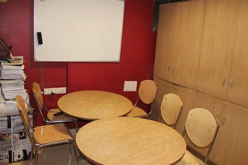 Apexone Meeting Room