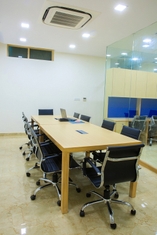 Hub and Oak Meeting Room