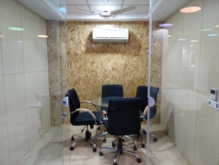 22 Workspace Meeting Room